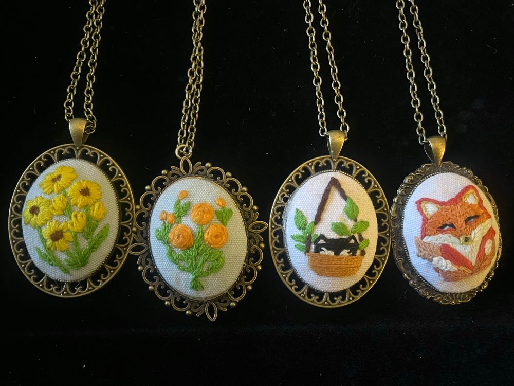 Embroidered Necklaces | cottage core | flowers | witchy